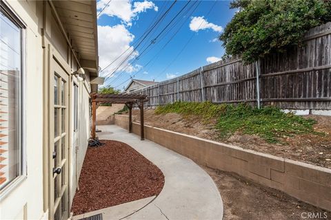 A home in La Mirada