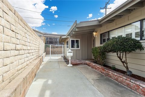 A home in La Mirada