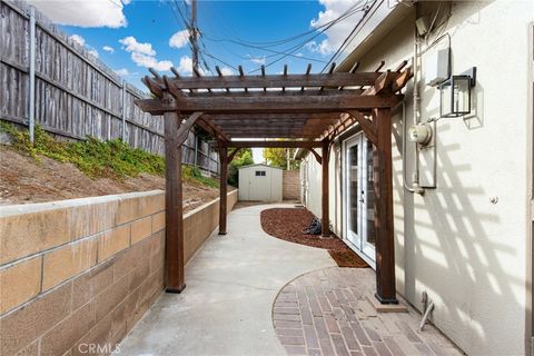 A home in La Mirada