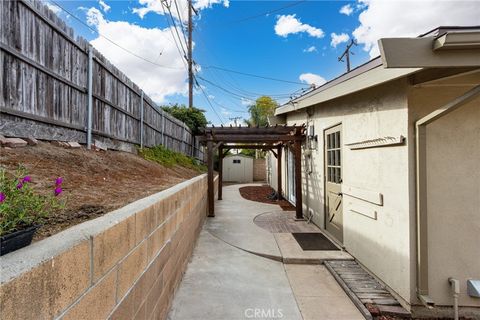 A home in La Mirada