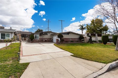 A home in La Mirada