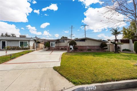 A home in La Mirada