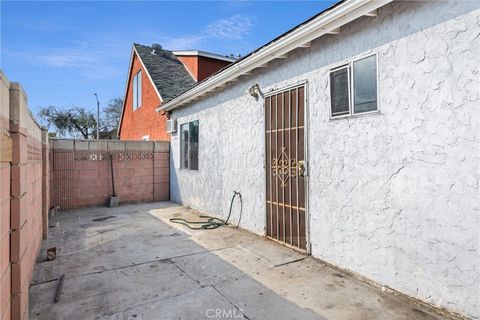 A home in La Mirada