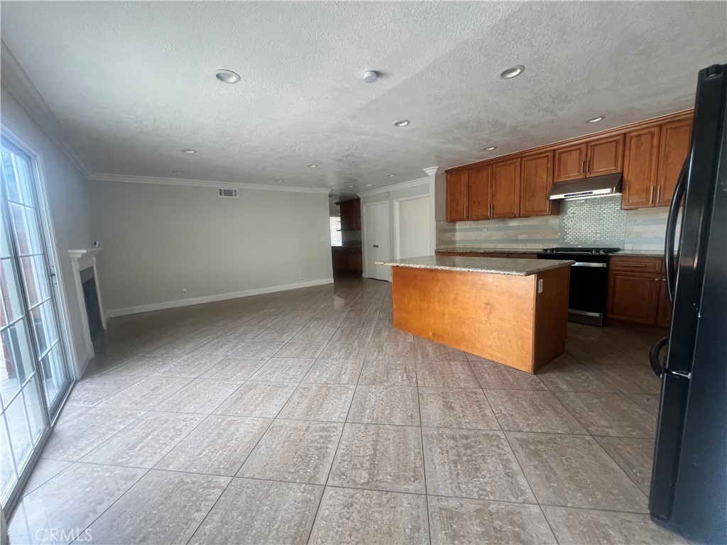 16186 MOUNT GIST Circle