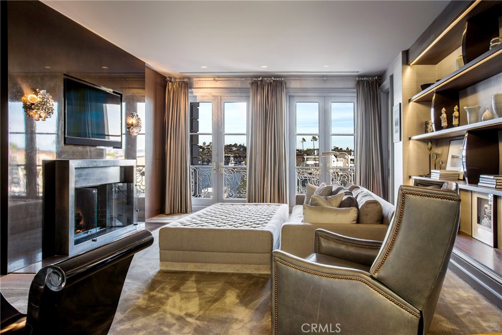 Harbor Island (HARI) - Residential