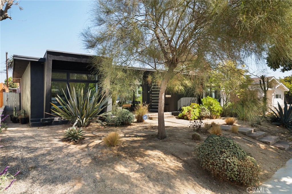 3744 Cedar ave