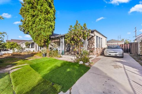 A home in North Hollywood