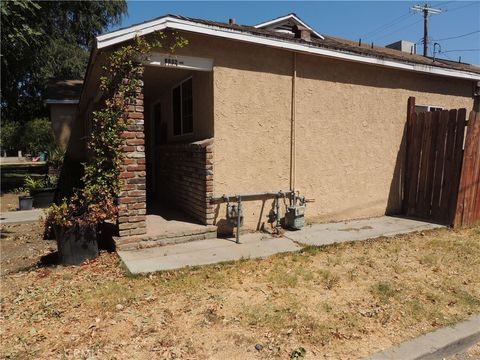 A home in Reseda