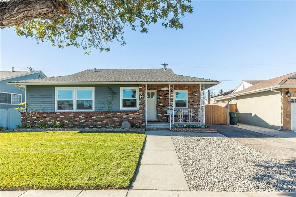 listing image 130723077686060754757