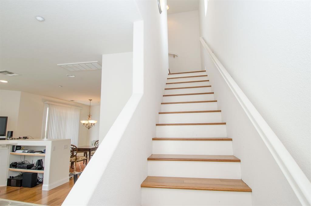 UNDER CONTRACT PRIOR TO PUBLISHING. CONSIDERING BACK-UP OFFERS Neighborhoods: WINDWARD Equipment: Dryer,Fire Sprinklers,Garage Door Opener, Range/Oven, Washer Other Fees: 0 Sewer: Sewer Connected Topography: LL