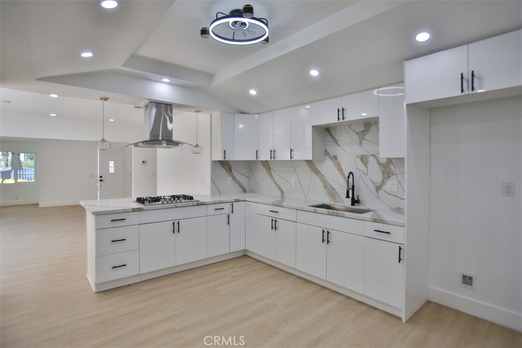 View Van Nuys, CA 91406 house