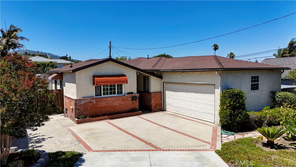1242 W Hamilton Avenue