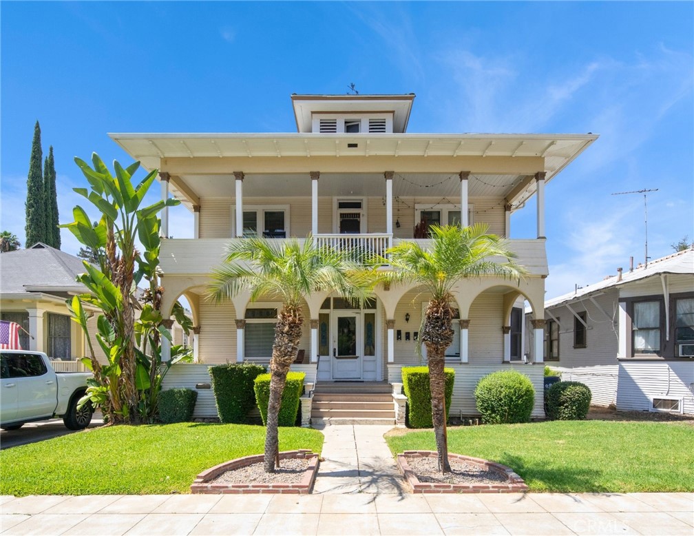 108 W Olive Avenue