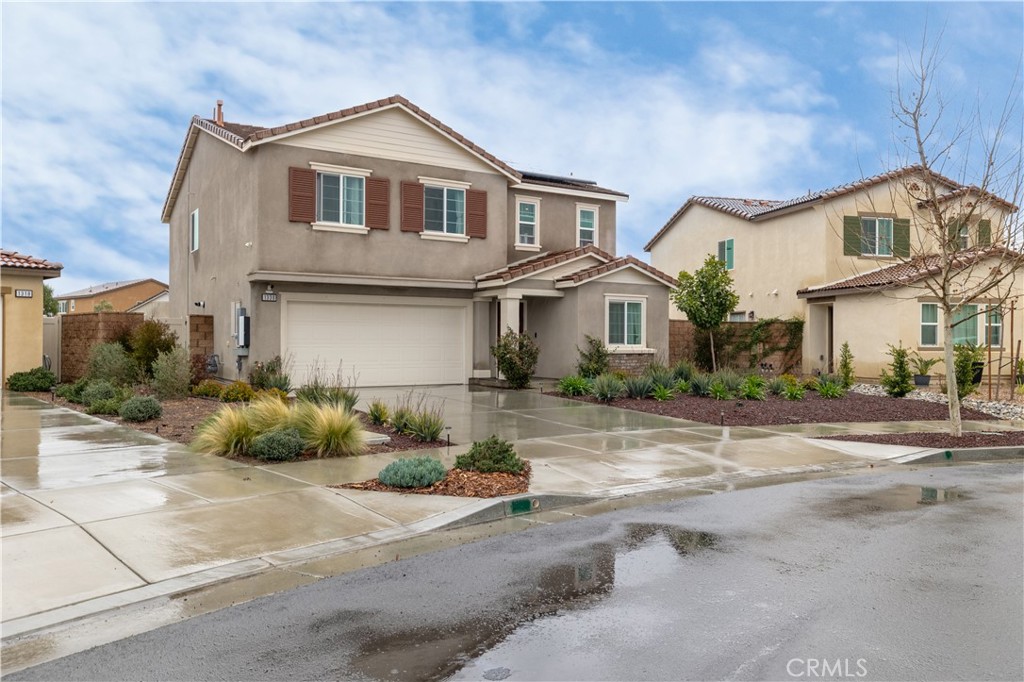 1330 Carolina Court