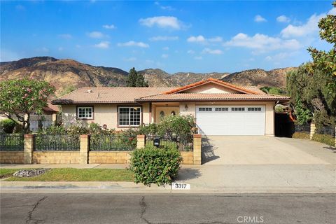 A home in Duarte