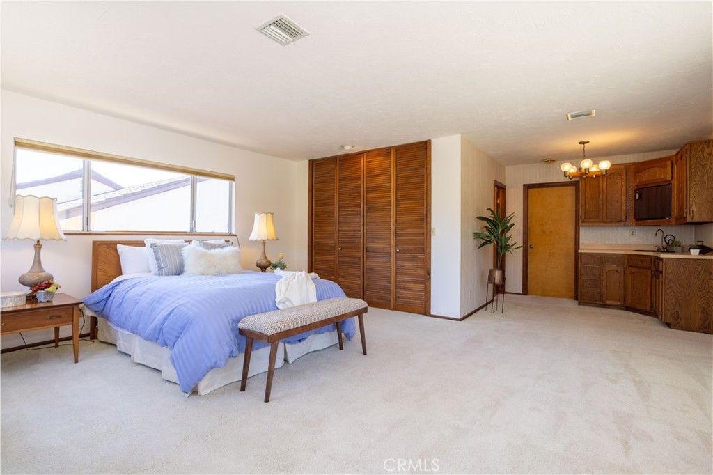listing image 130725568797025455100