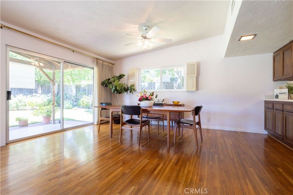 listing image 130727535389285350688