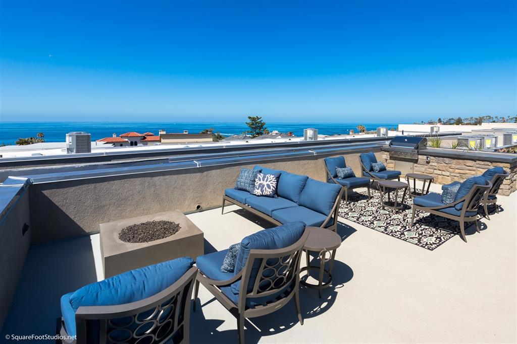 Presenting 10 West at Bird Rock, an exciting new condominium project in La Jolla. Located in the vibrant coastal neighborhood of Bird Rock, the project includes 10 residential units above commercial space, as well as a roof top common area deck from which panoramic ocean views will be enjoyed. The units have a fresh, modern design, are finished with quality materials and built for simple, easy living and convenience. Offering a studio, one & two bedroom floor plans from 705-1,261 square feet. Standard features include gourmet kitchens with Bosch appliances, maple cabinetry, quartz countertops, stacking patio doors, in-unit laundry, secured parking with elevator service and much more!. Neighborhoods: Bird Rock Complex Features: , Equipment: Dryer,Garage Door Opener, Range/Oven, Washer Other Fees: 0 Sewer: Sewer Connected Topography: LL
