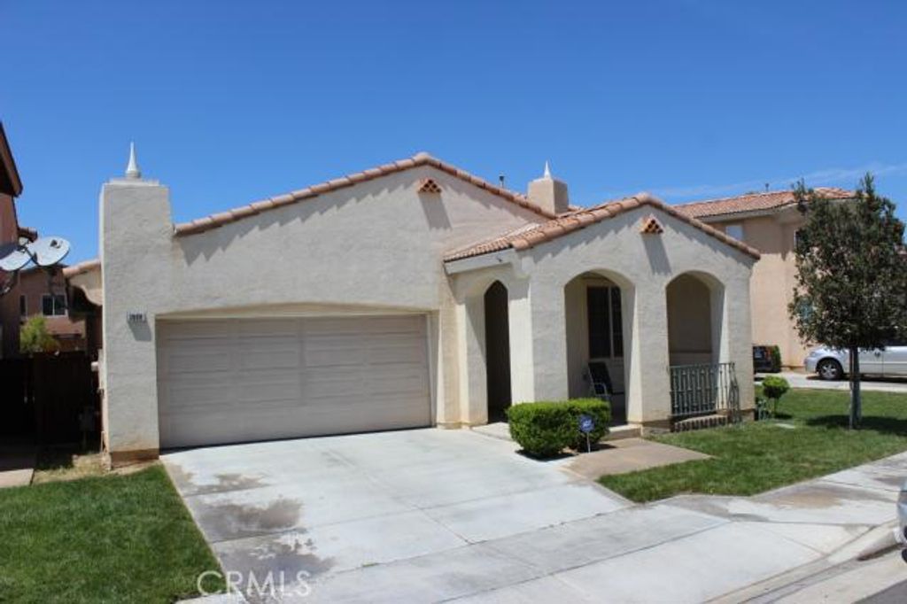 listing image 130726622923442925960