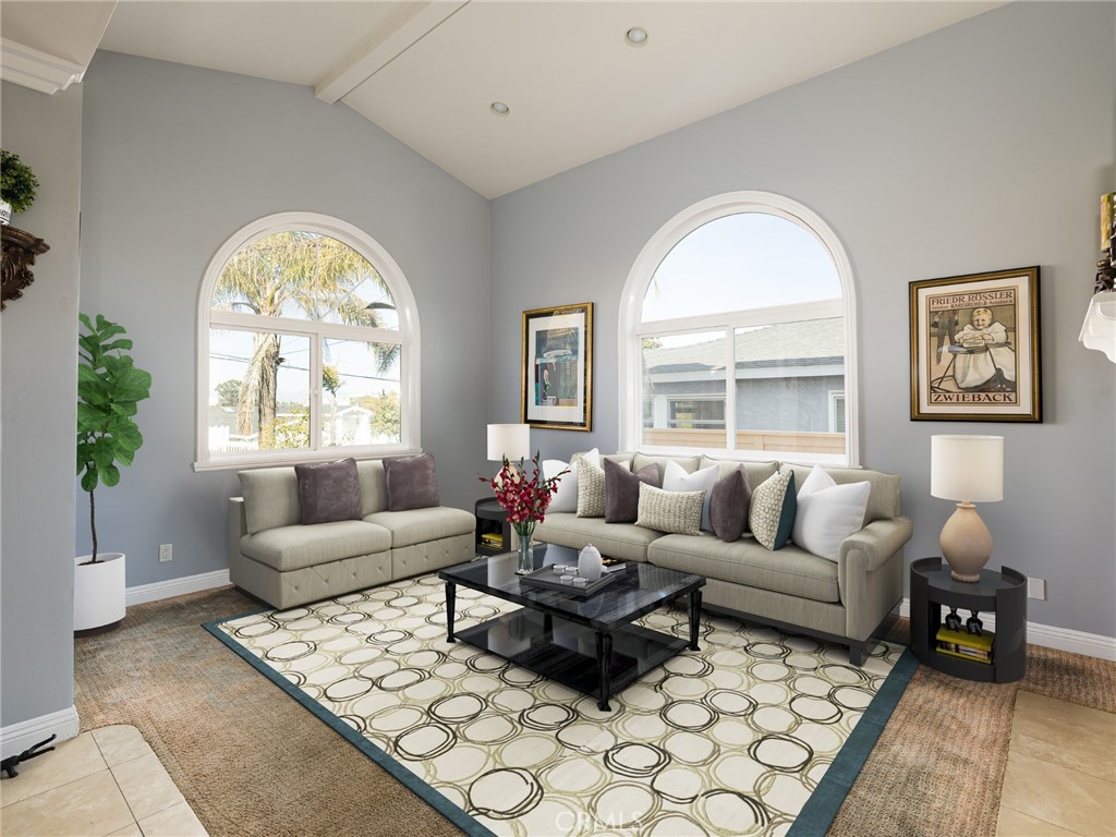 650 W Walnut Avenue