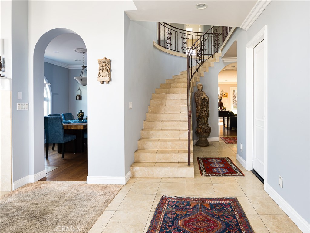 650 W Walnut Avenue
