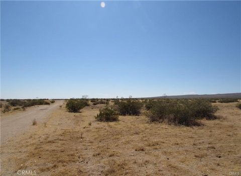 Photo of 0 293-440-16-00-1, California City, CA 93505 (MLS # IG25063863)