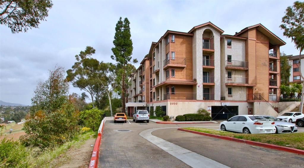 listing image 130727467884555265338