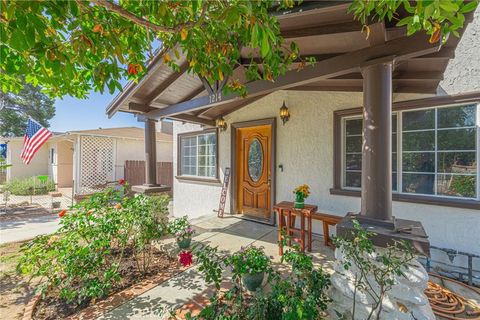 A home in San Fernando