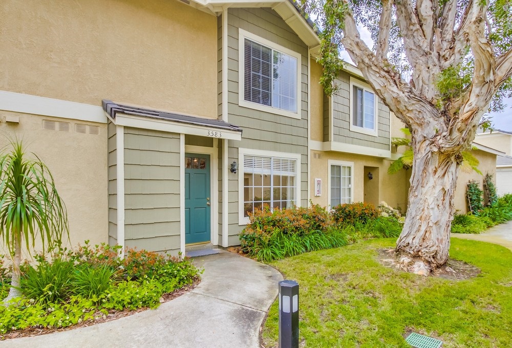 Feels "like new" when you enter this charming townhome with rich hardwood floors, fresh paint throughout, and brand new carpet upstairs. The kitchen boasts granite cabinets, stainless steel appliances and gas stove! Wonderful conveniences include ground level entry from a beautiful courtyard, no units above, indoor laundry, and private 1 car garage. The private patio is perfect for BBQs or your canine companion. The community offers a pool, spa and clubhouse. Excellent west-side CV location! Neighborhoods: The Groves Equipment: Garage Door Opener, Range/Oven Other Fees: 0 Sewer: Sewer Connected Topography: LL