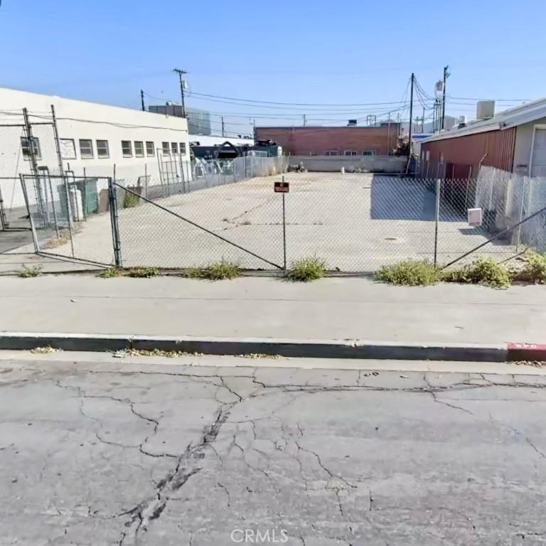 land on approximately 8,500 sqft. Actively leased as parking lot. The land is flat, paved and fenced, ready to be built on. The property is zoned M1 allowing for a variety of business uses. Just minutes away from both the 5 and 134 freeway.