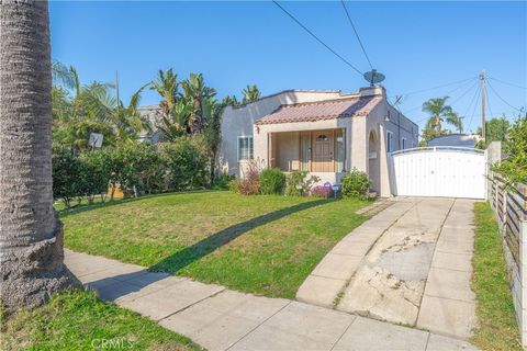 A home in Inglewood