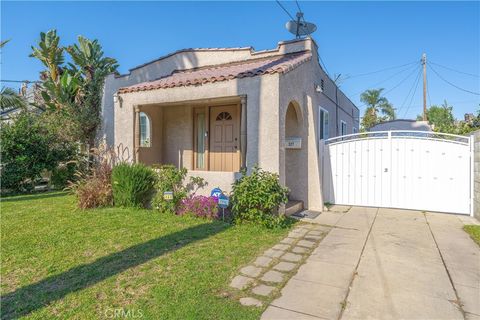 A home in Inglewood