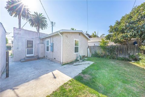 A home in Inglewood