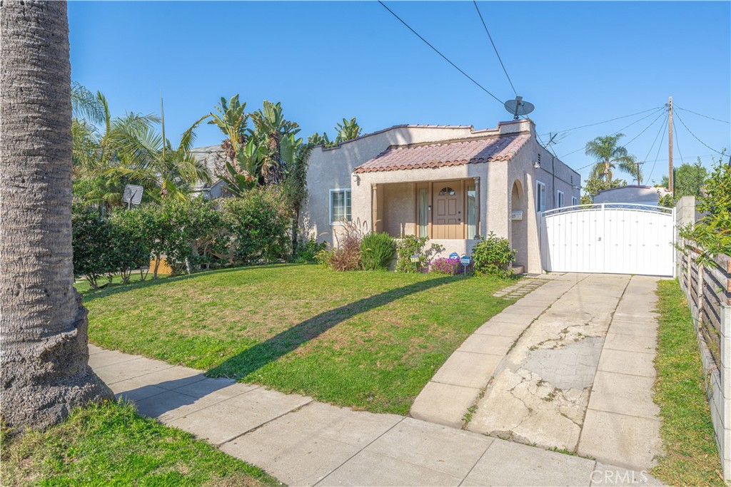 327 Nectarine Street