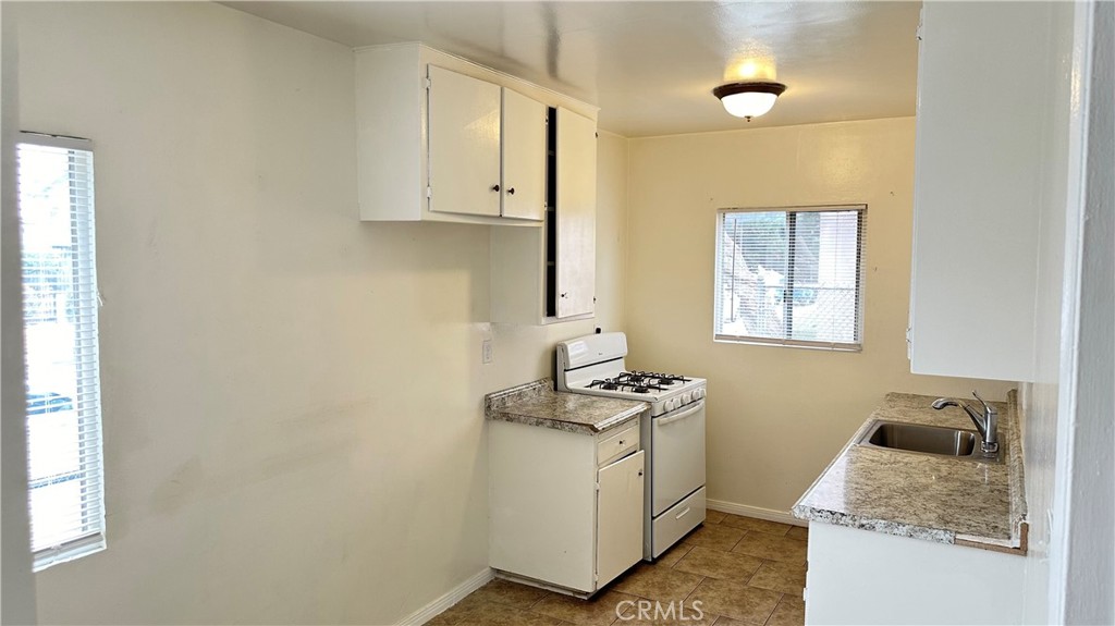 5172 Canoga