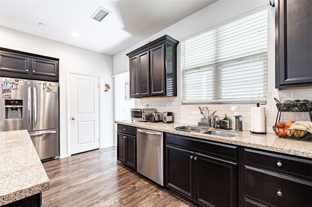 Photo 9 of 33 of 11905 Nixon Lane townhome