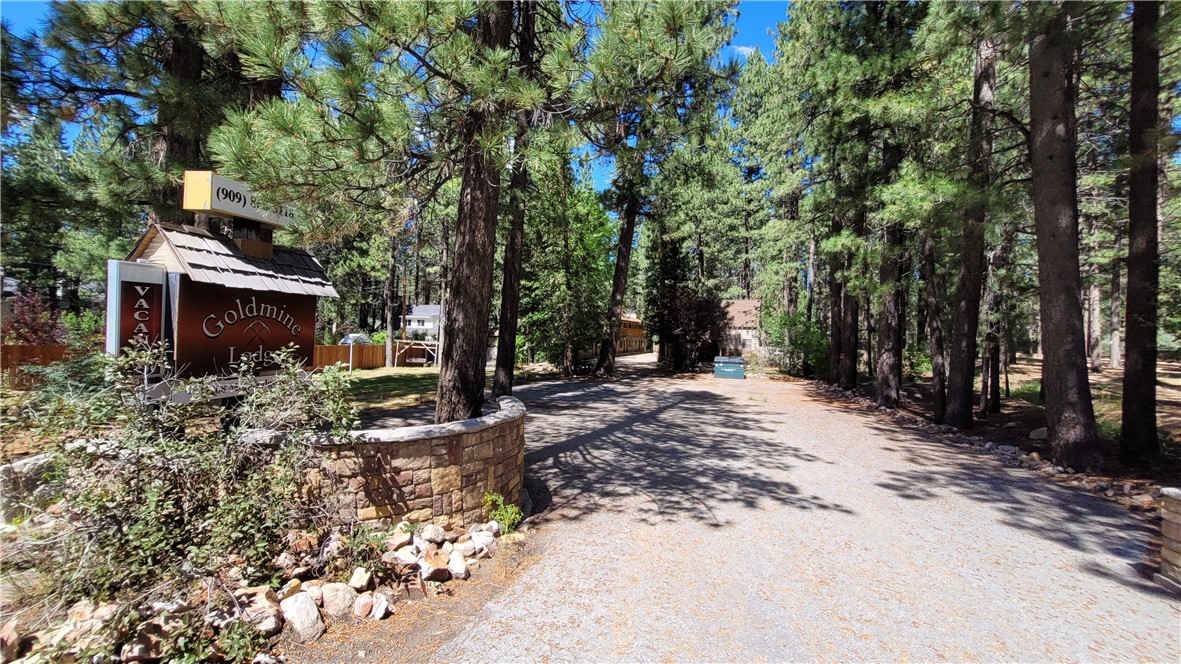 42268 Moonridge Road