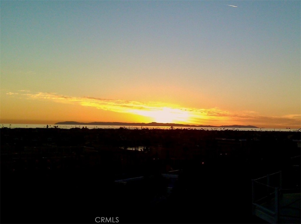 Kings Road (KGRD) - Land