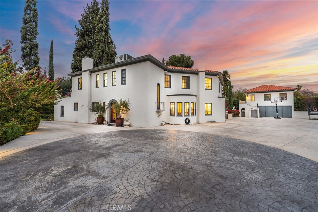 1205 W Highland Avenue