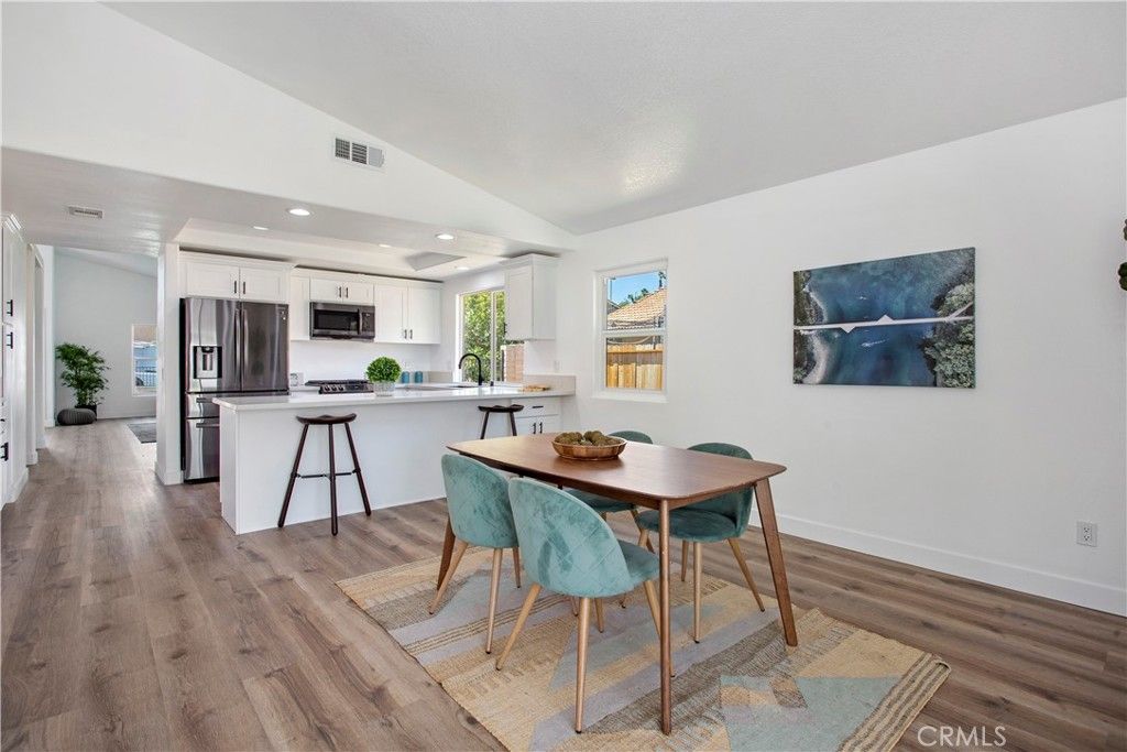 listing image 130720208840888152517