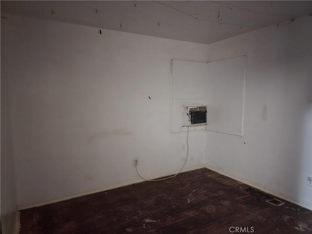 Photo 22 of 23 of 90 E Syracuse Avenue house