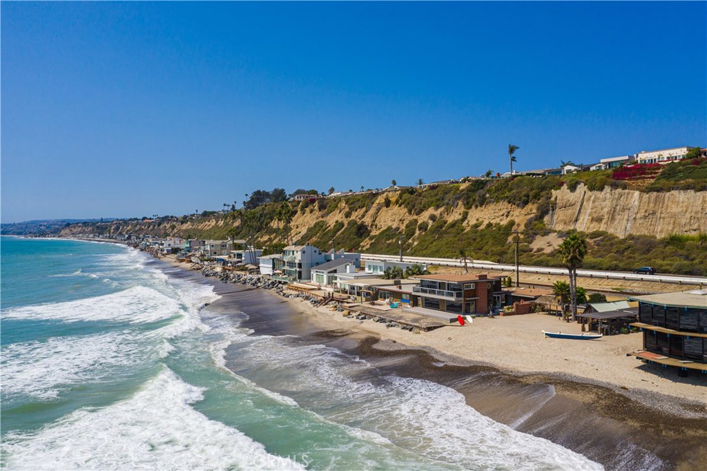 Beach Road Custom (BR) - Residential