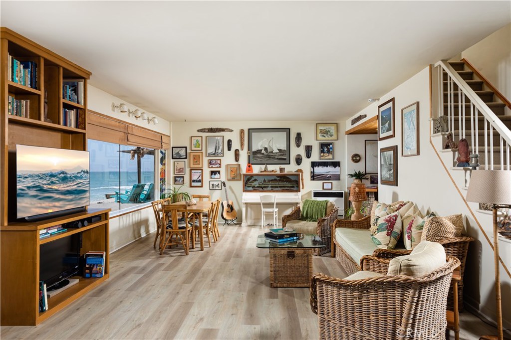 Beach Road Custom (BR) - Residential