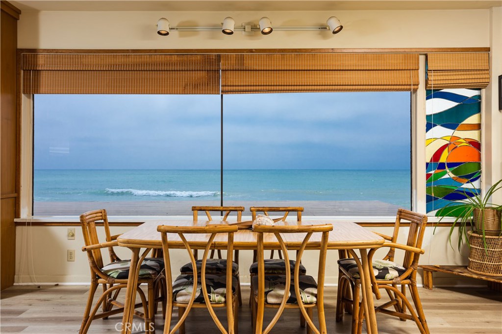 Beach Road Custom (BR) - Residential