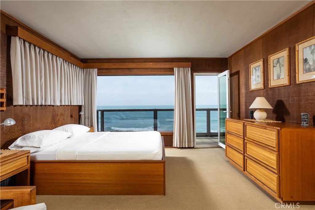 Beach Road Custom (BR) - Residential