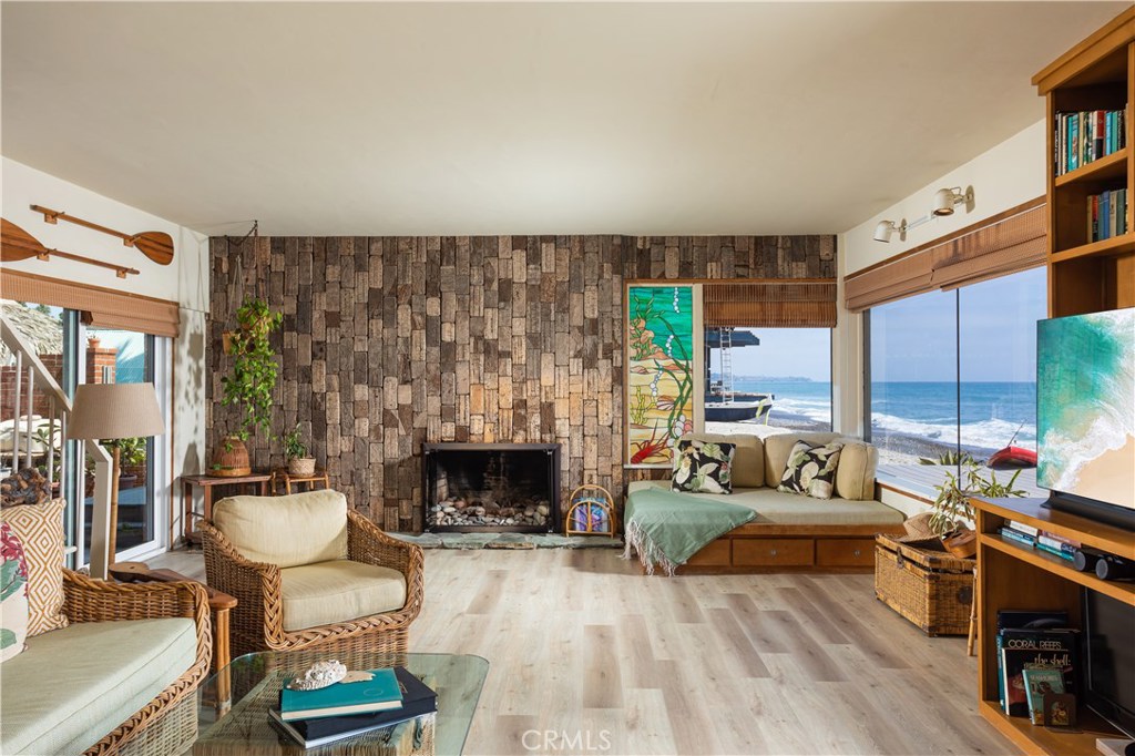 Beach Road Custom (BR) - Residential