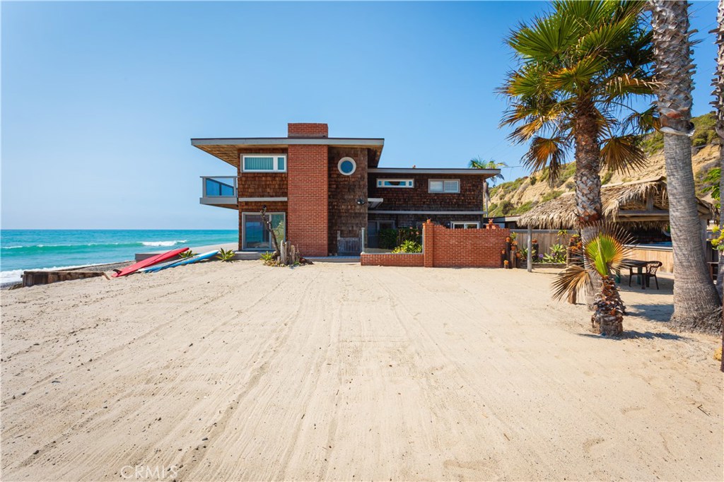 Beach Road Custom (BR) - Residential