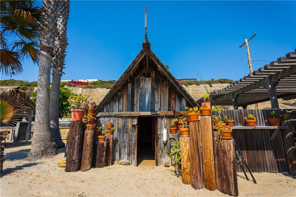 Beach Road Custom (BR) - Residential