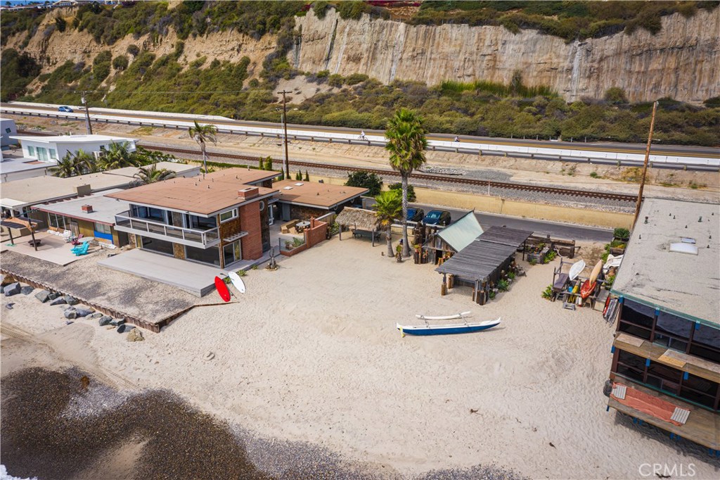 Beach Road Custom (BR) - Residential