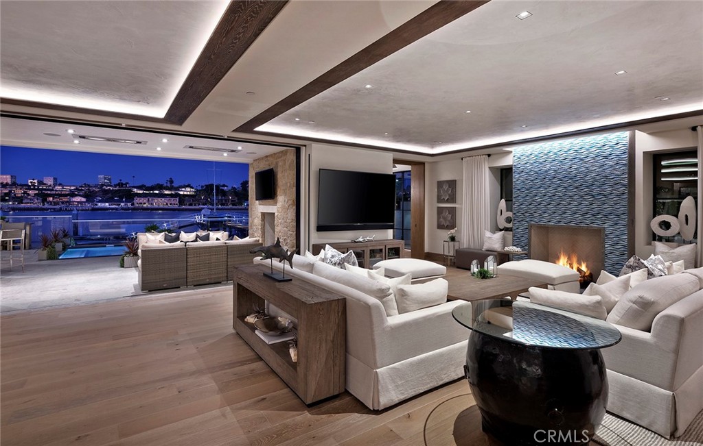 Balboa Peninsula Point (BLPP) - Residential